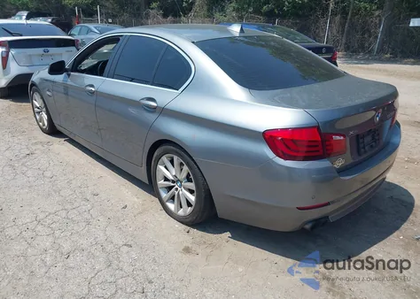 2013 BMW 528I xDrive z USA, uszkodzony, nr VIN WBAXH5C52DD108434